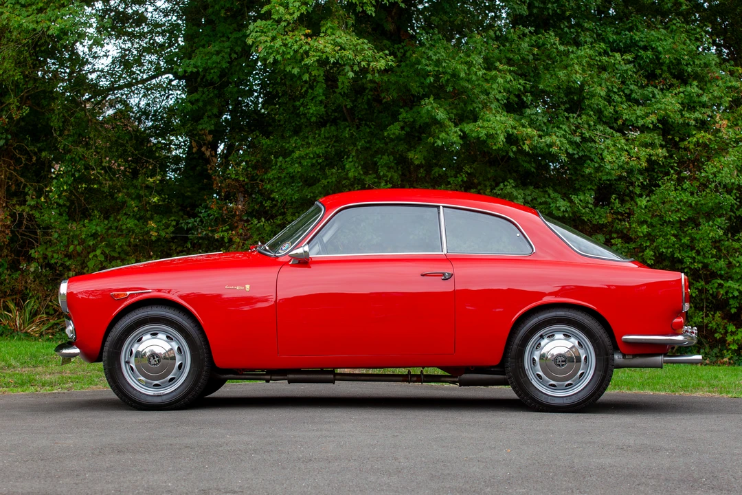 1961 Alfa Romeo Giulietta Sprint Speciale - Image 4 of 31