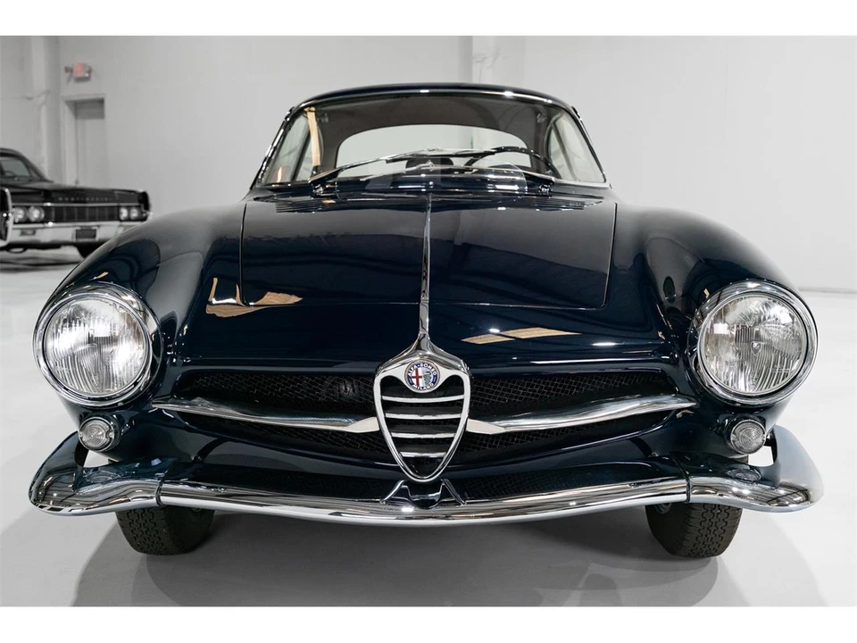1961 Alfa Romeo Giulietta Sprint Speciale - Image 3 of 31