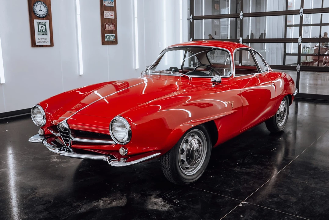 1961 Alfa Romeo Giulietta Sprint Speciale - Image 24 of 31