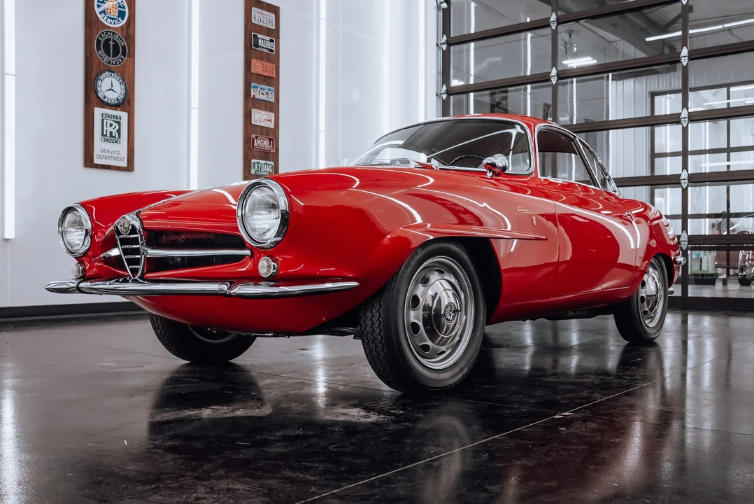 1961 Alfa Romeo Giulietta Sprint Speciale - Image 26 of 31