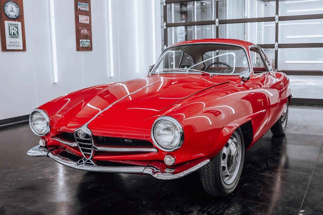 1961 Alfa Romeo Giulietta Sprint Speciale - Image 28 of 31