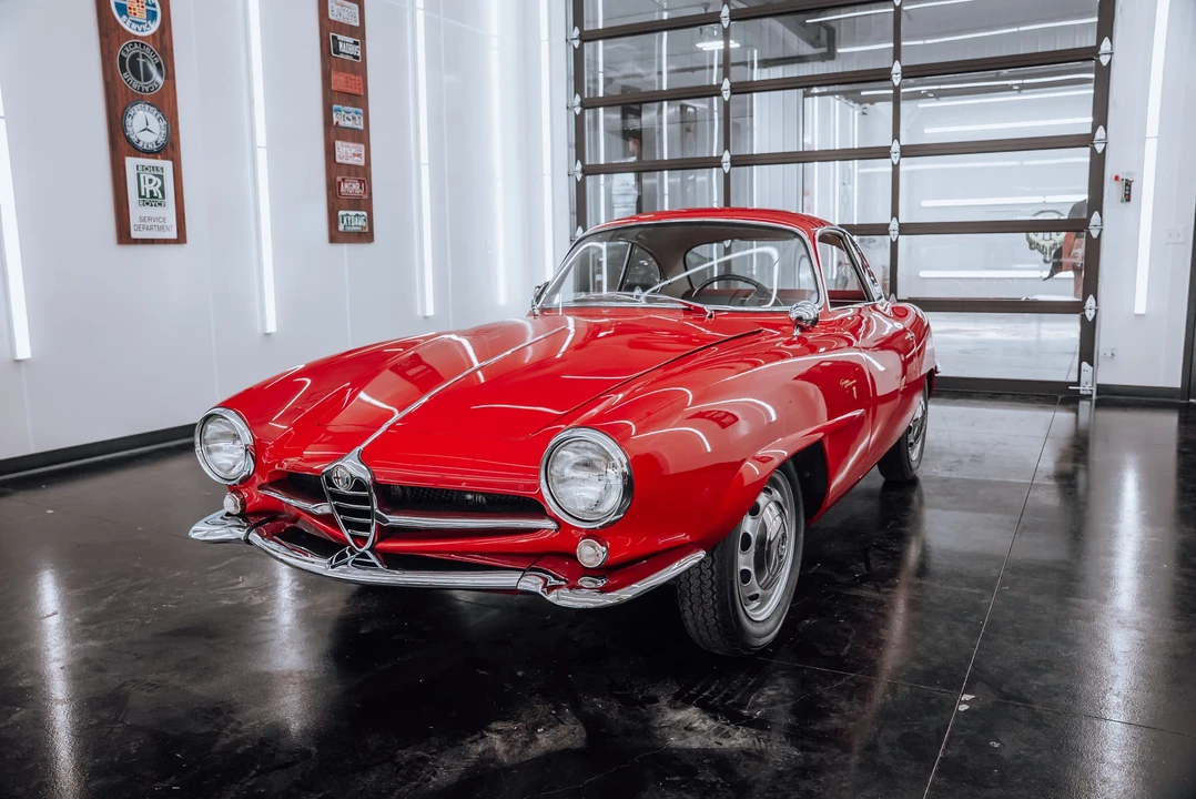 1961 Alfa Romeo Giulietta Sprint Speciale - Image 27 of 31