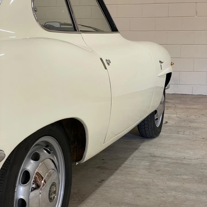 1961 Alfa Romeo Giulietta Sprint Speciale - Image 28 of 31