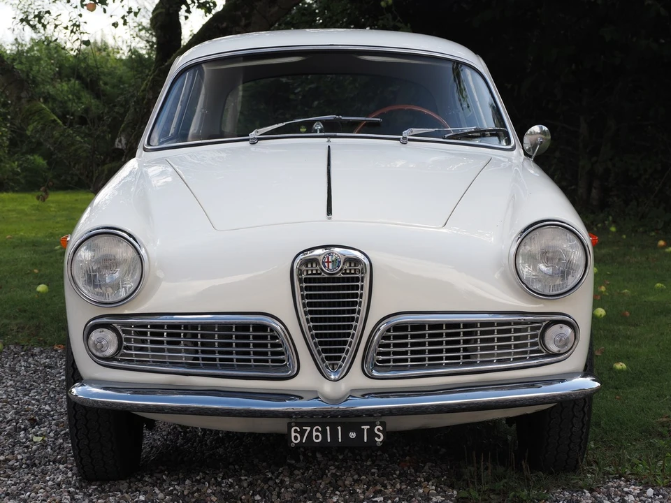 1961 Alfa Romeo Giulietta - Image 5 of 30