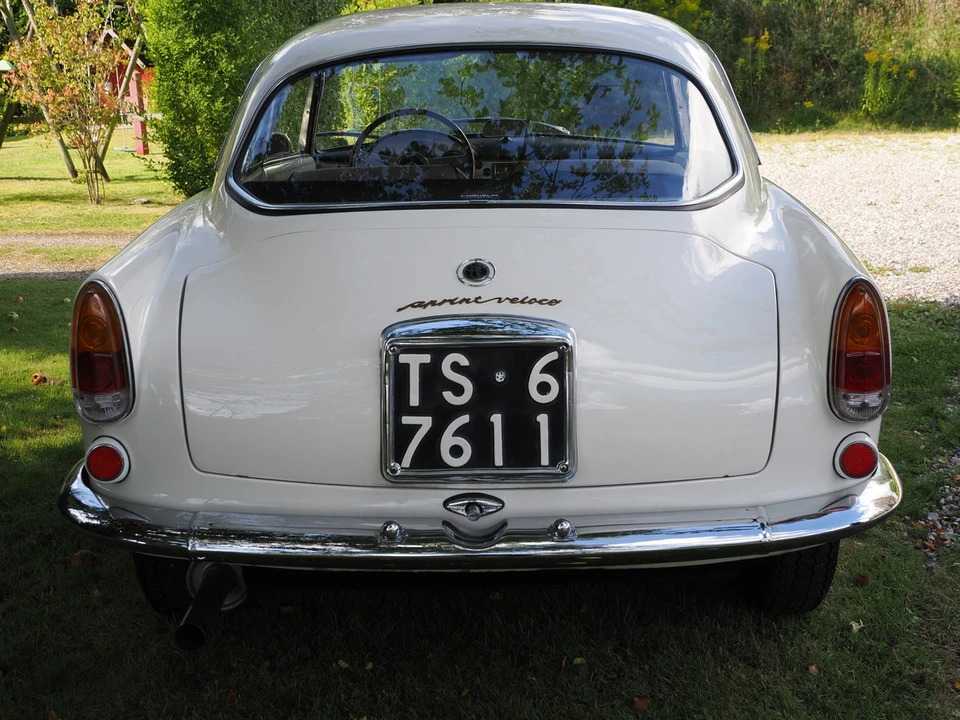 1961 Alfa Romeo Giulietta - Image 8 of 30