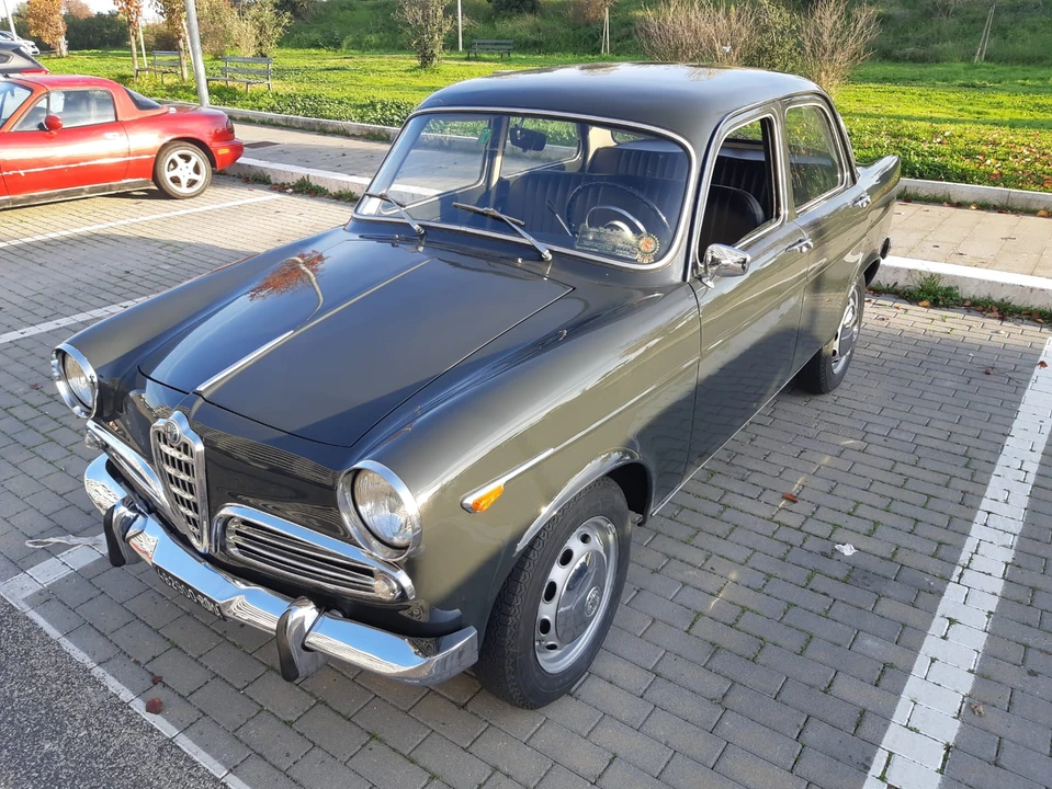 1961 Alfa Romeo Giulietta - Image 6 of 31