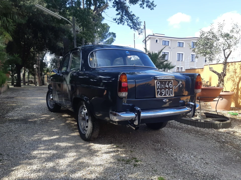 1961 Alfa Romeo Giulietta - Image 11 of 31