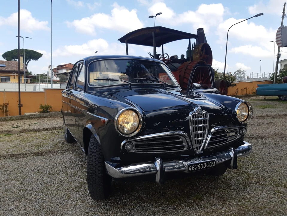 1961 Alfa Romeo Giulietta - Image 17 of 31
