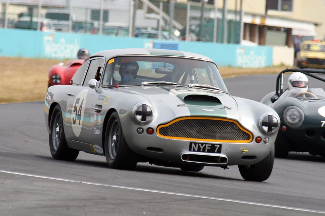 1961 Aston Martin DB4 - Image 4 of 4