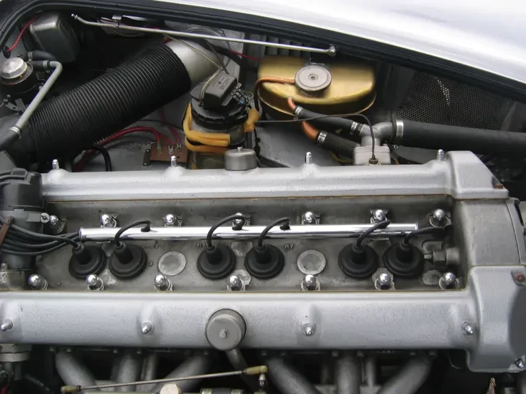 1961 Aston Martin DB4 - Image 8 of 11