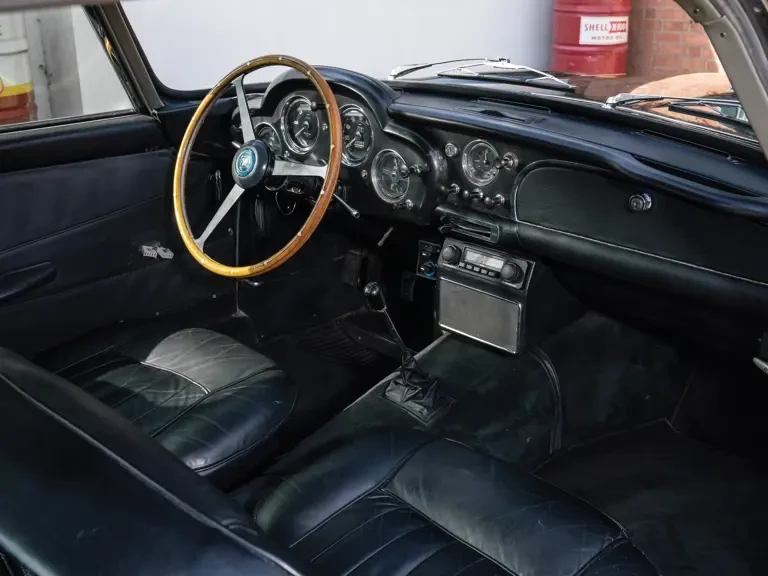 1961 Aston Martin DB4 - Image 5 of 17