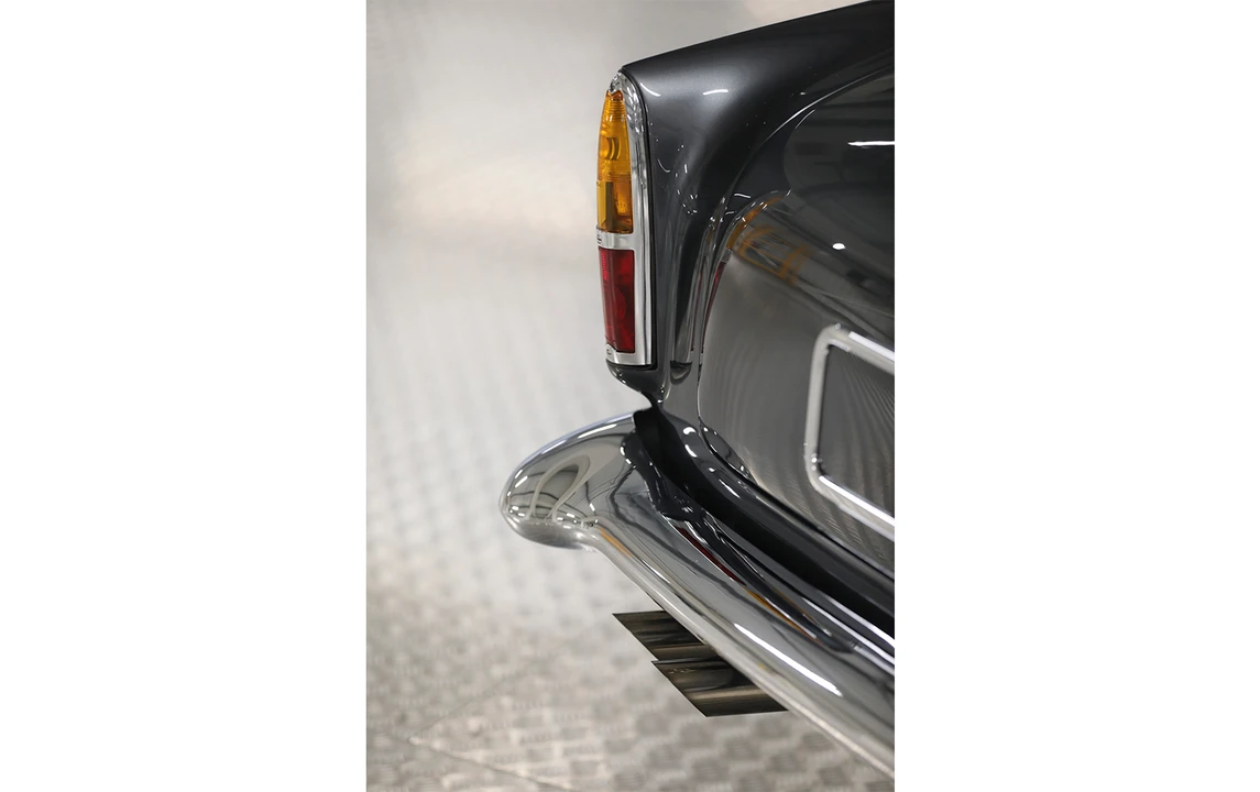 1961 Aston Martin DB4 GT - Image 26 of 31