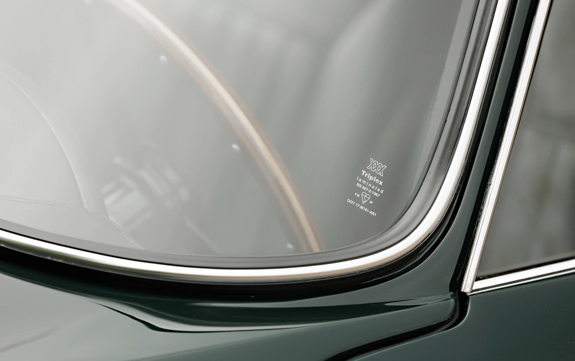 1961 Aston Martin DB4 GT - Image 14 of 18