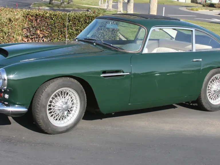 1961 Aston Martin DB4 - Image 2 of 2