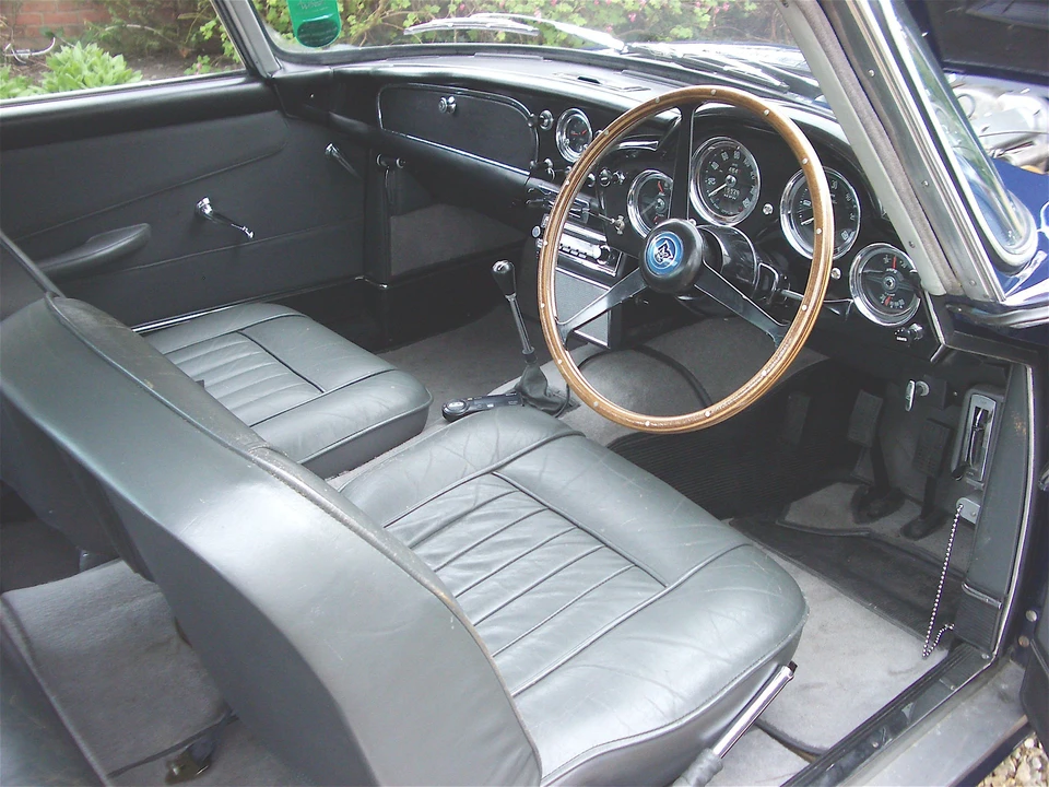 1961 Aston Martin DB4 - Image 2 of 4