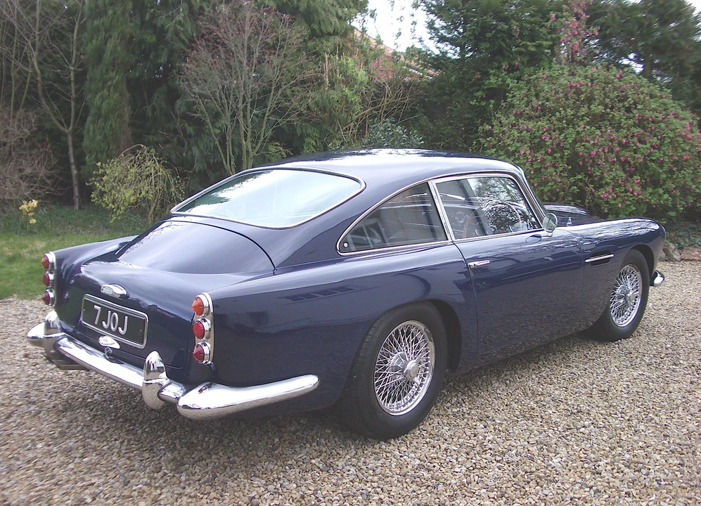 1961 Aston Martin DB4 - Image 4 of 4