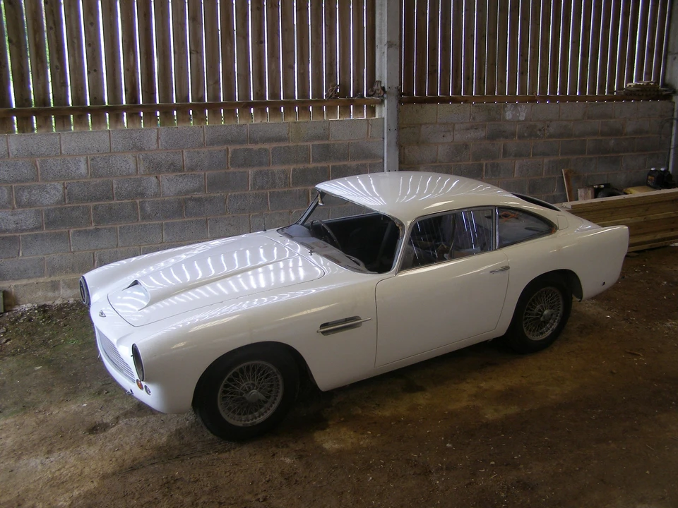 1961 Aston Martin DB4 - Image 4 of 6