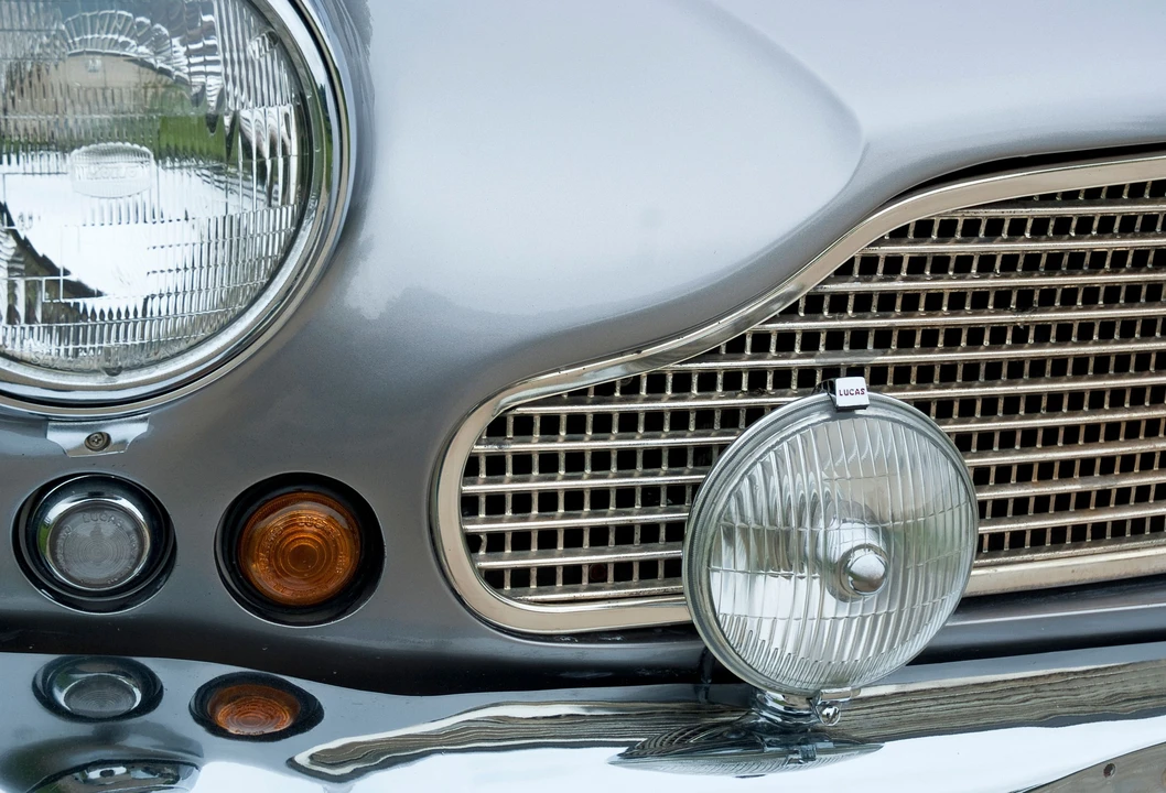1961 Aston Martin DB4 - Image 2 of 12