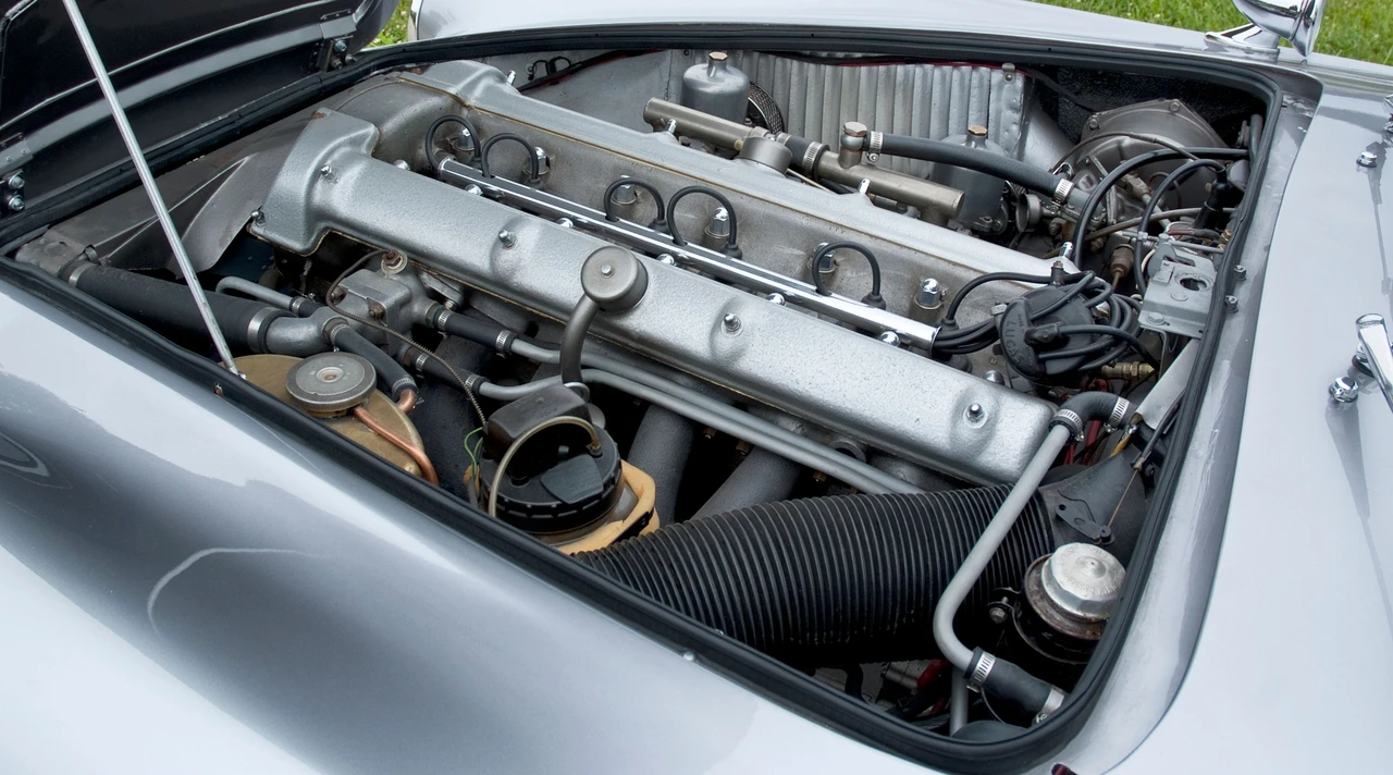 1961 Aston Martin DB4 - Image 8 of 12