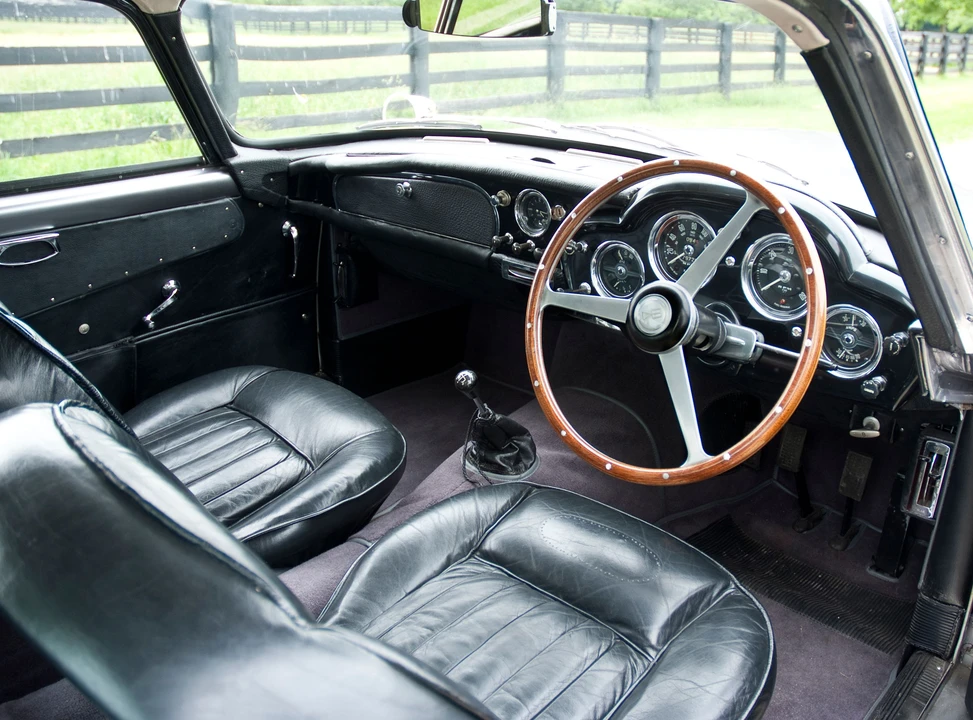 1961 Aston Martin DB4 - Image 7 of 12
