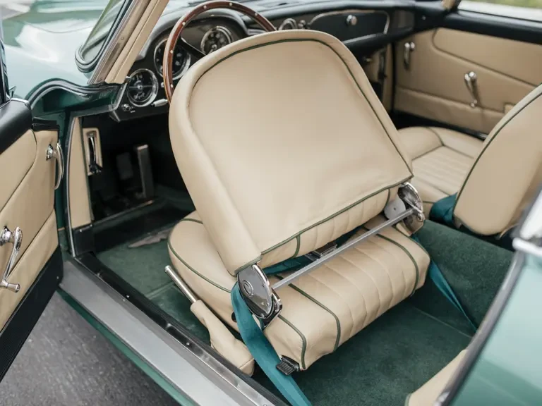 1961 Aston Martin DB4 - Image 18 of 31