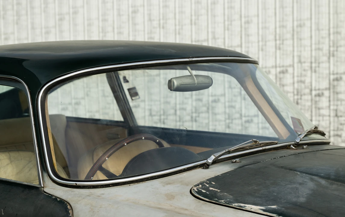 1961 Aston Martin DB4 - Image 15 of 23