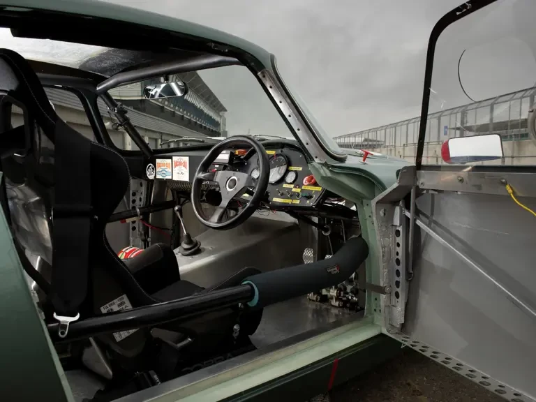 1961 Aston Martin DB4 - Image 5 of 21