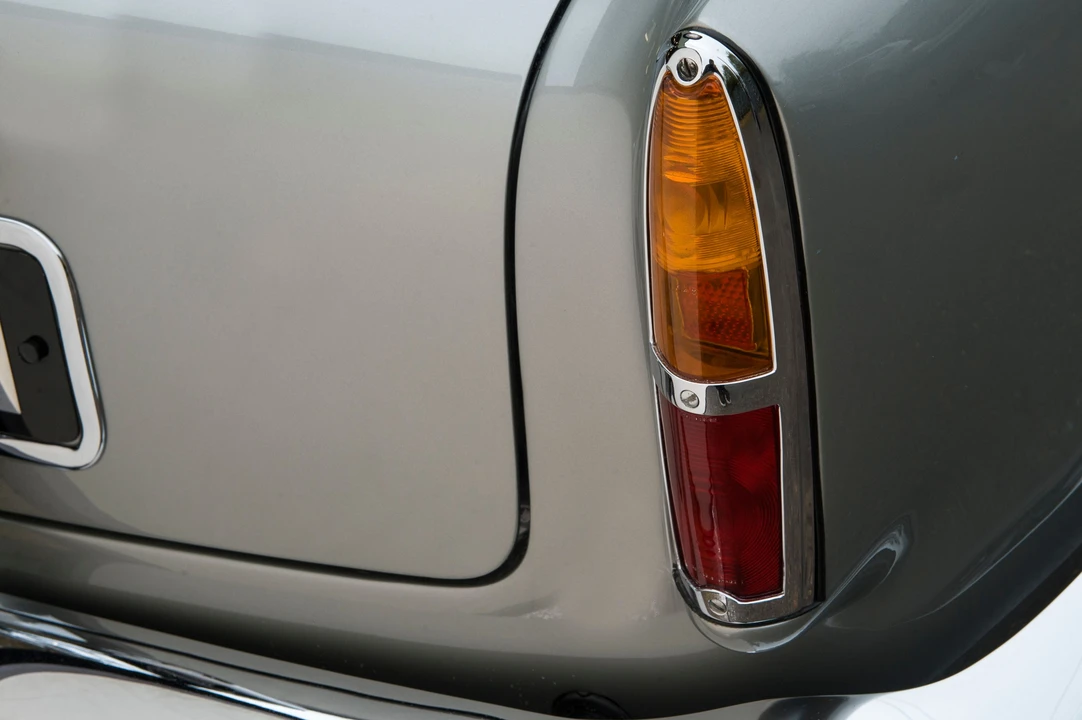 1961 Aston Martin DB4 - Image 25 of 31