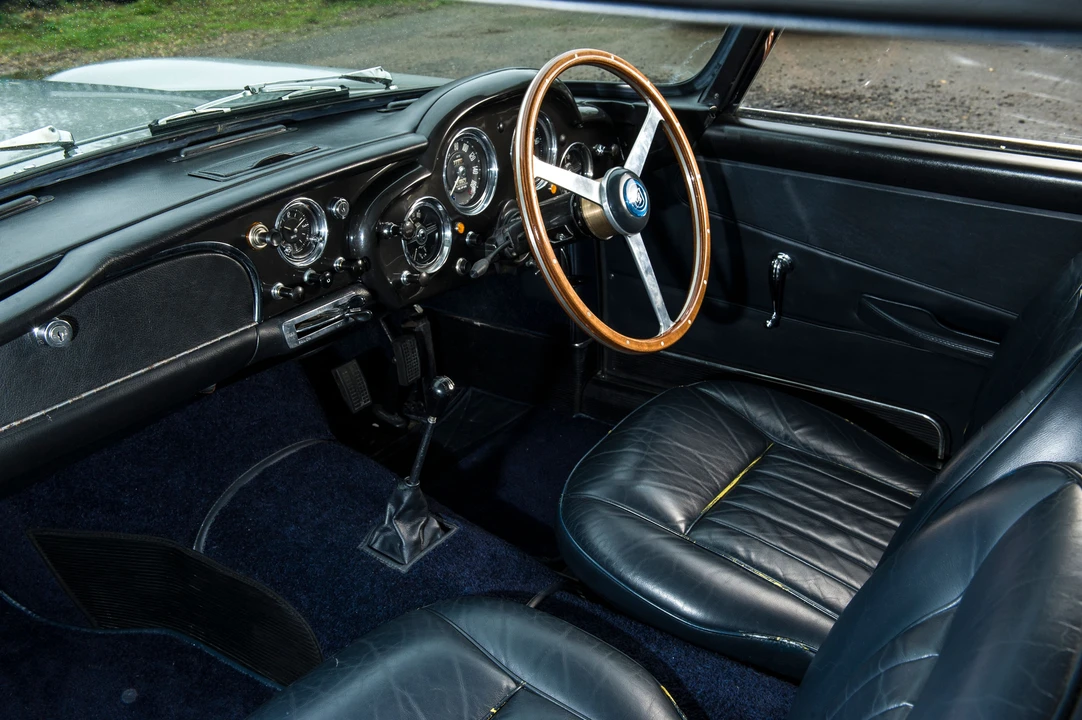 1961 Aston Martin DB4 - Image 6 of 31