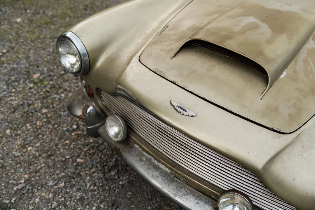 1961 Aston Martin DB4 - Image 28 of 31