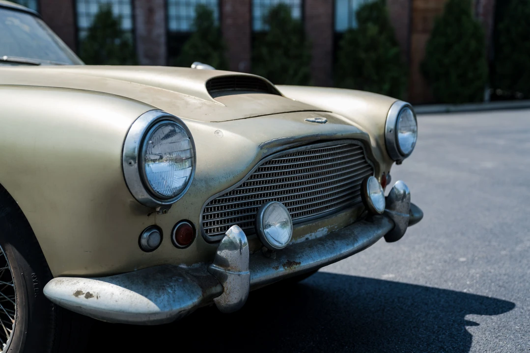1961 Aston Martin DB4 - Image 14 of 31