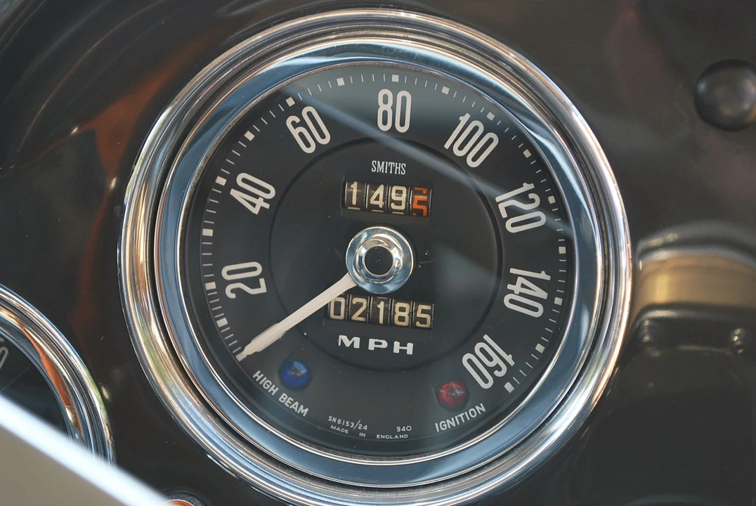 1961 Aston Martin DB4 - Image 7 of 16