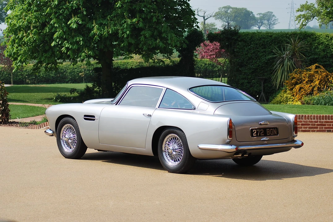 1961 Aston Martin DB4 - Image 11 of 16