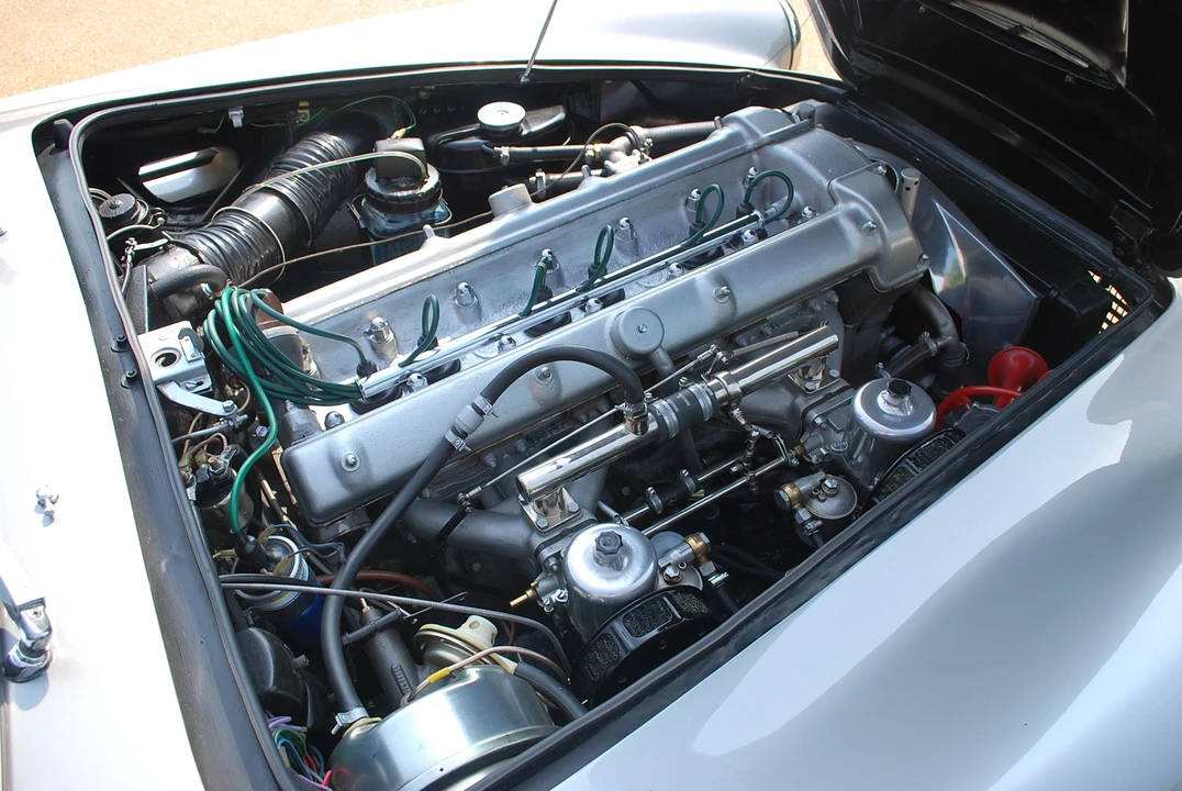 1961 Aston Martin DB4 - Image 6 of 16