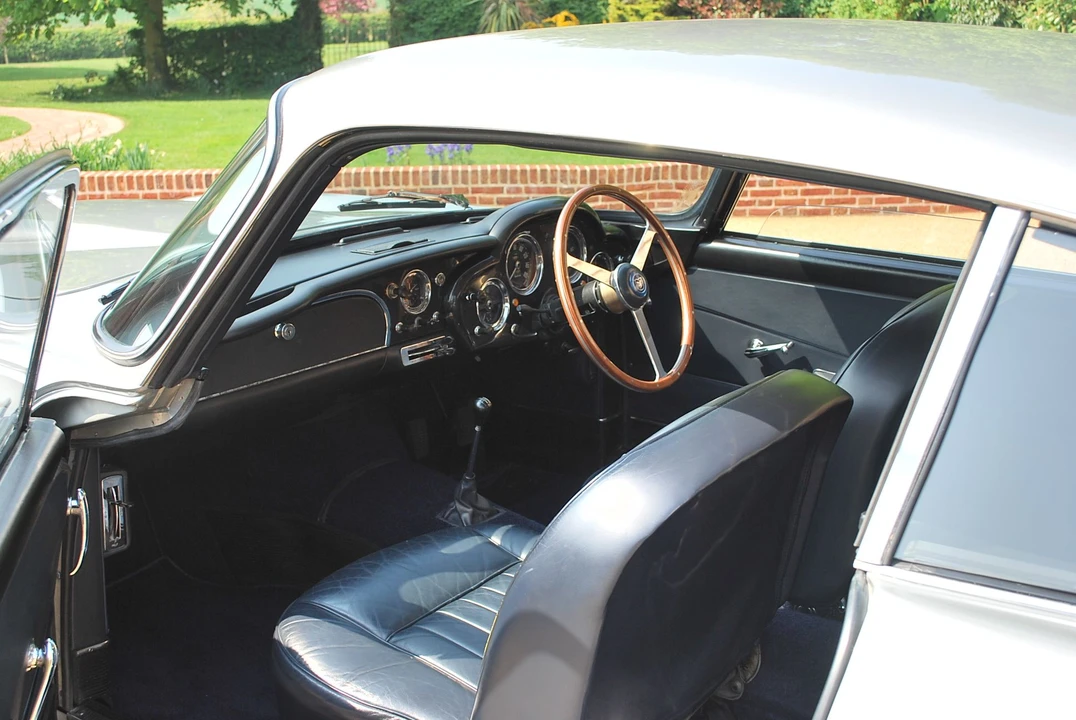 1961 Aston Martin DB4 - Image 9 of 16