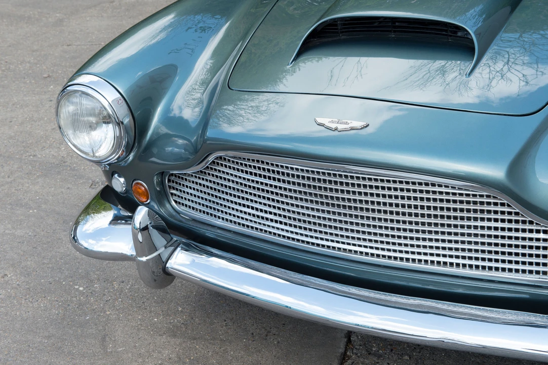 1961 Aston Martin DB4 - Image 9 of 23