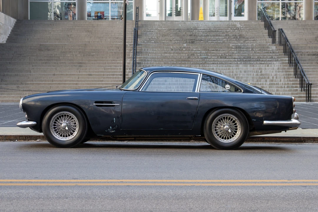 1961 Aston Martin DB4 - Image 9 of 31