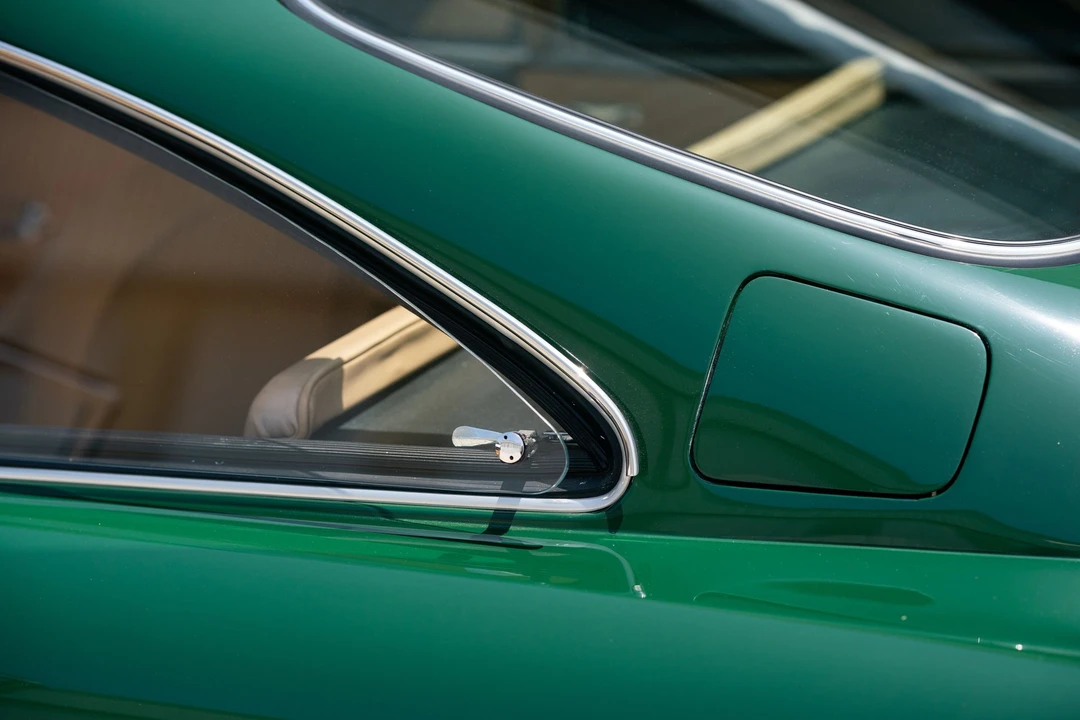 1961 Aston Martin DB4 - Image 30 of 31