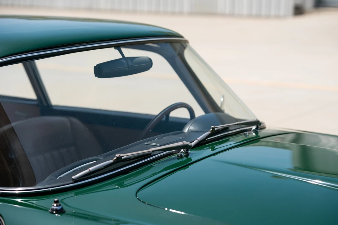 1961 Aston Martin DB4 - Image 28 of 31