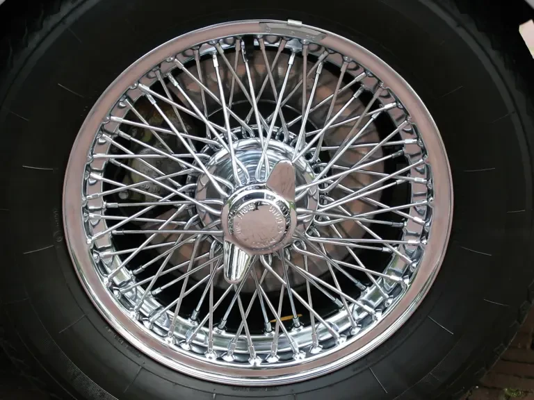 1961 Aston Martin DB4 - Image 8 of 17