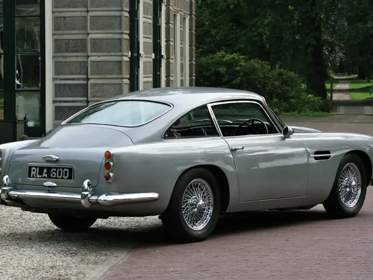 1961 Aston Martin DB4 - Image 3 of 17