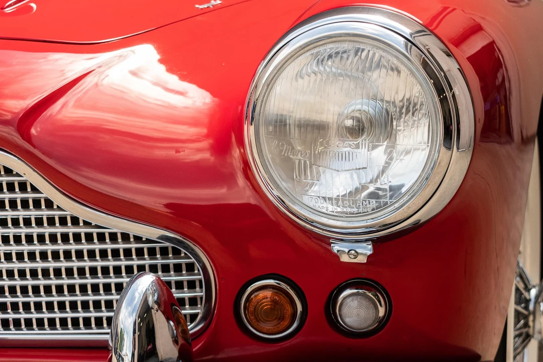 1961 Aston Martin DB4 - Image 25 of 31