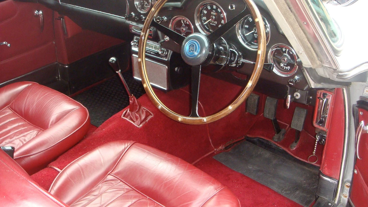 1961 Aston Martin DB4 - Image 3 of 6