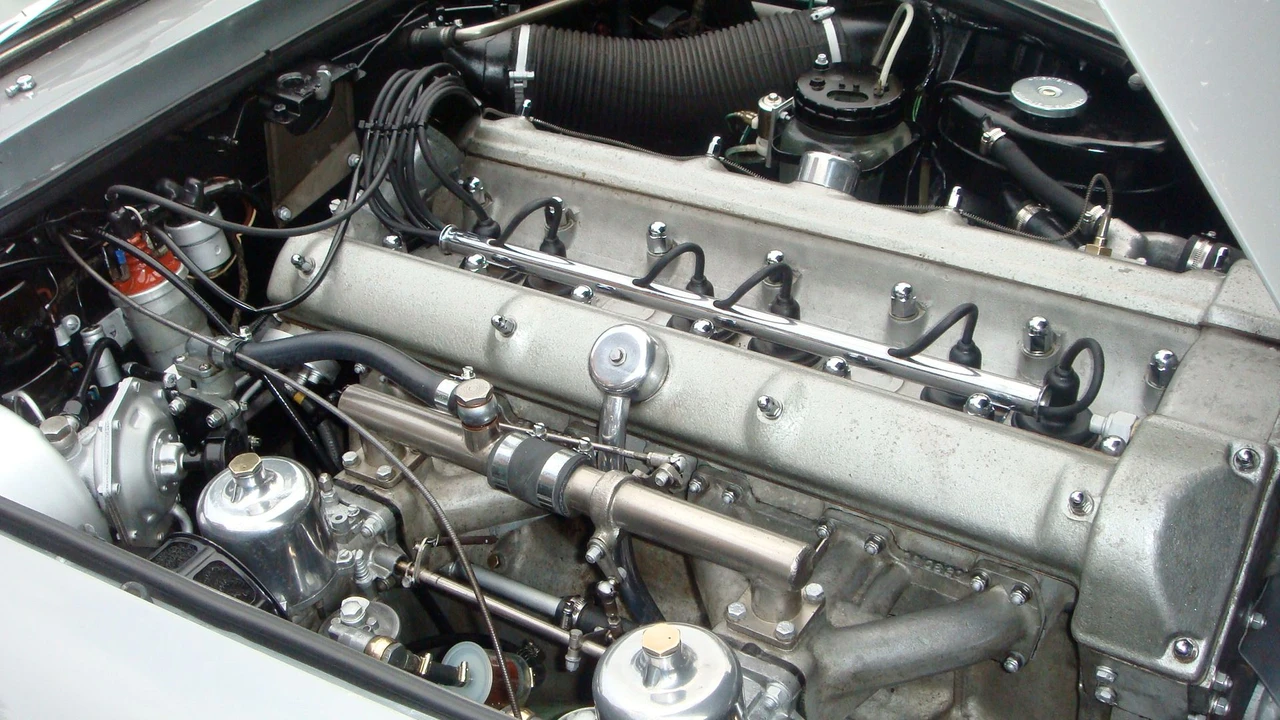 1961 Aston Martin DB4 - Image 4 of 6