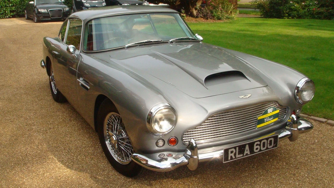 1961 Aston Martin DB4 - Image 2 of 6