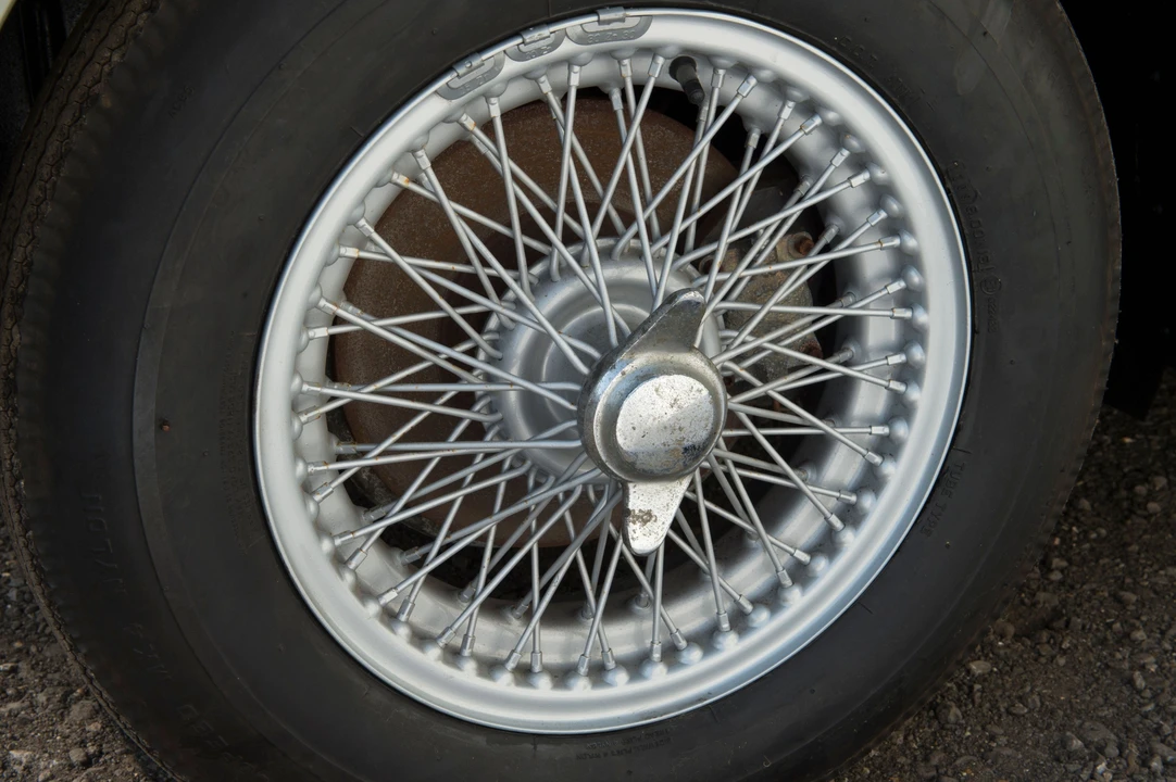 1961 Aston Martin DB4 - Image 8 of 29