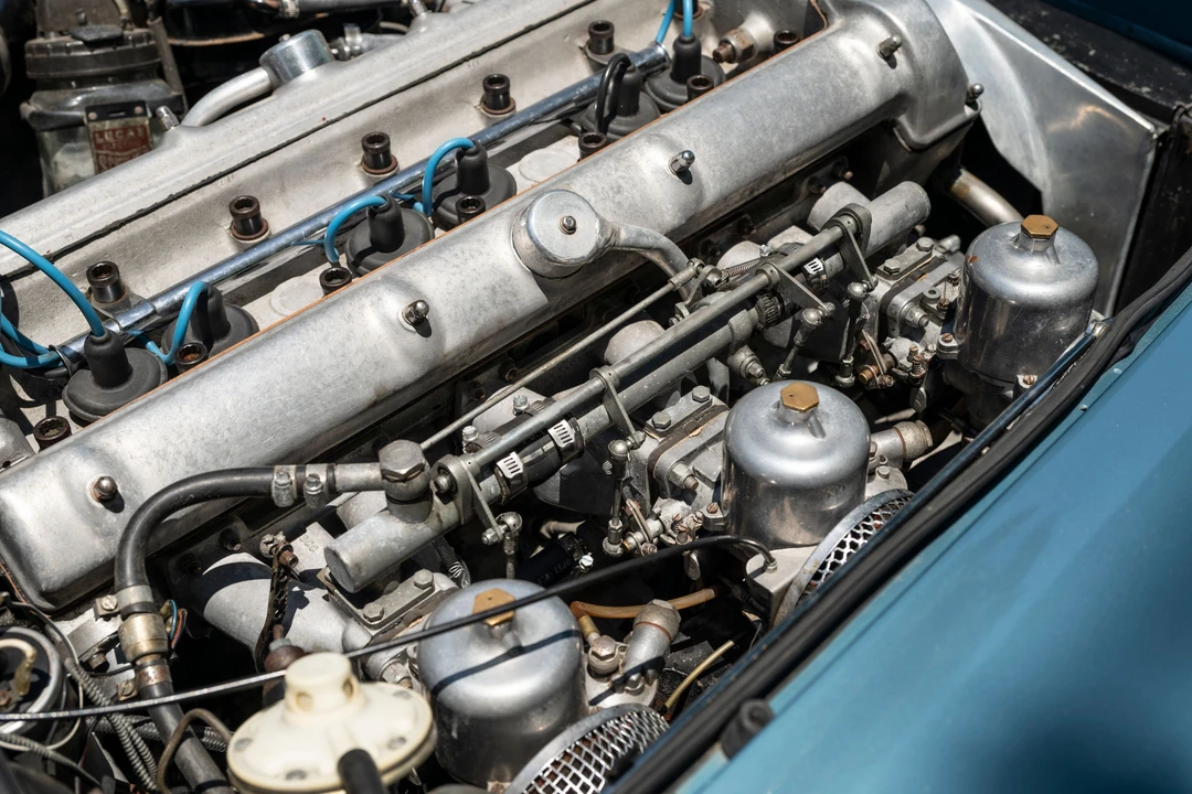 1961 Aston Martin DB4 Vantage - Image 14 of 31