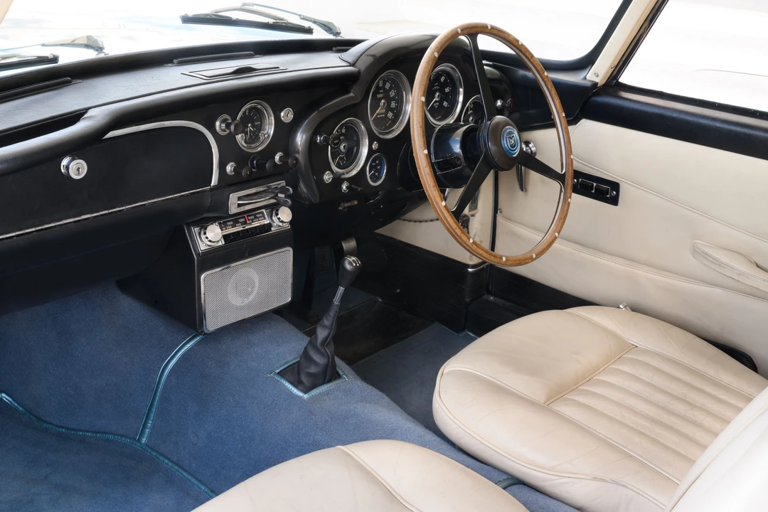 1961 Aston Martin DB4 Vantage - Image 6 of 31