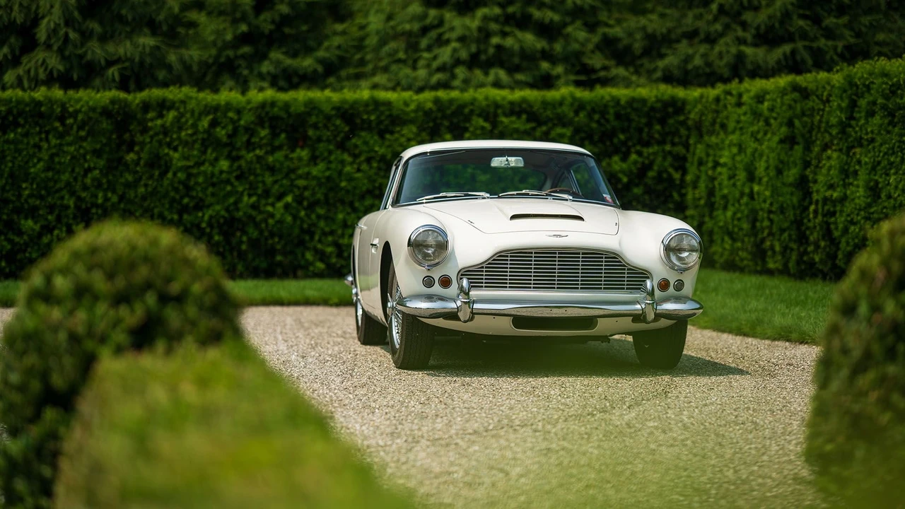 1961 Aston Martin DB4 - Image 11 of 31