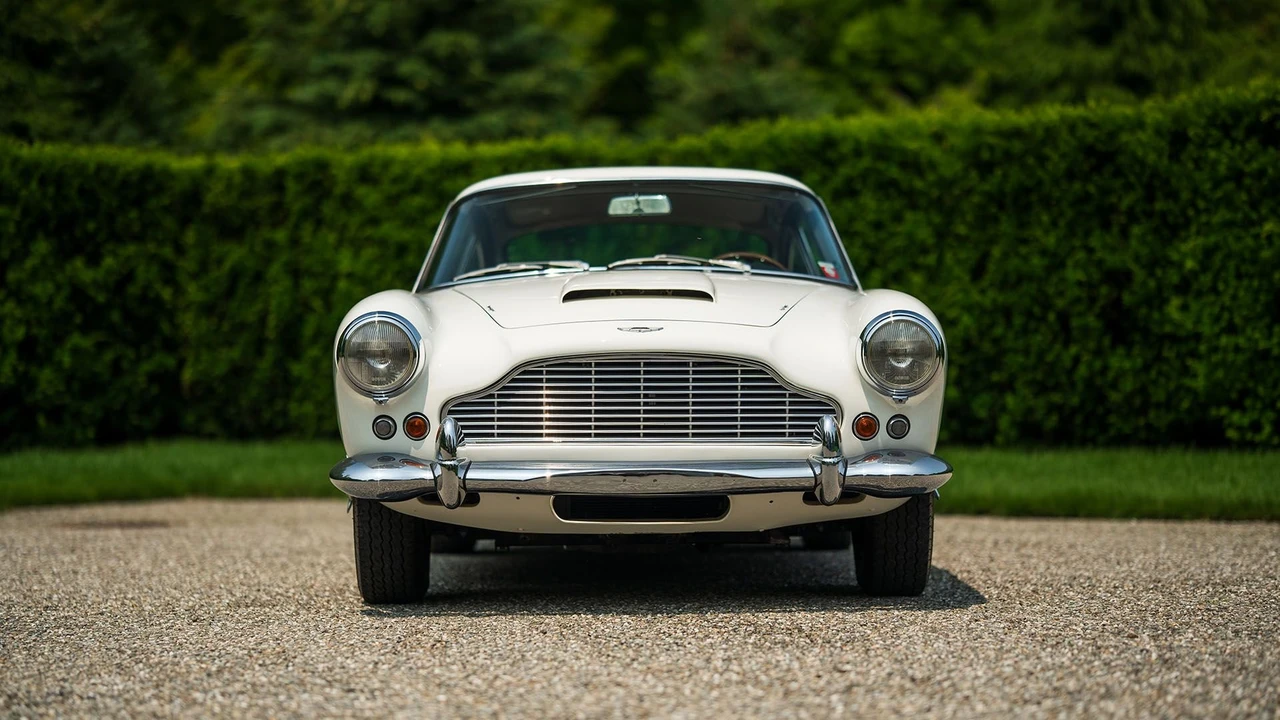 1961 Aston Martin DB4 - Image 2 of 31